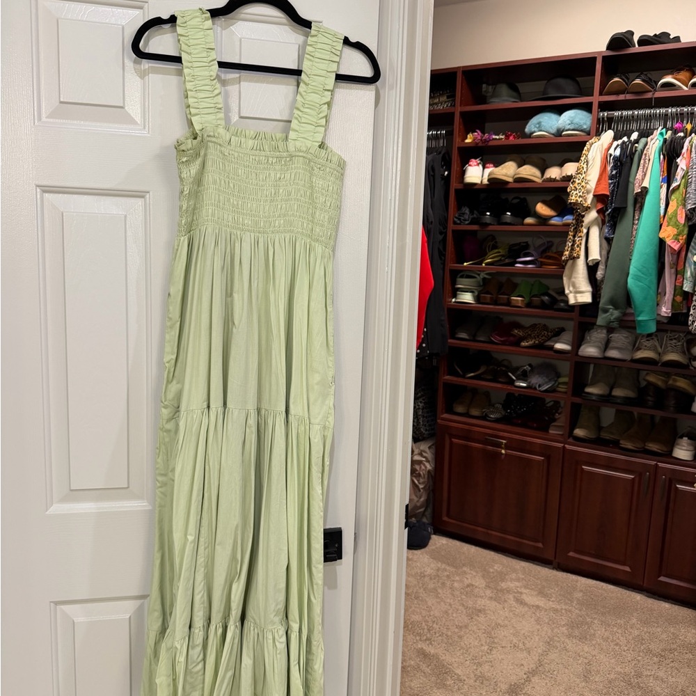 Abercrombie Smocked Elegant Green Sleeveless Maxi Dress